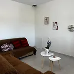 펜션 Maria's House With Garden