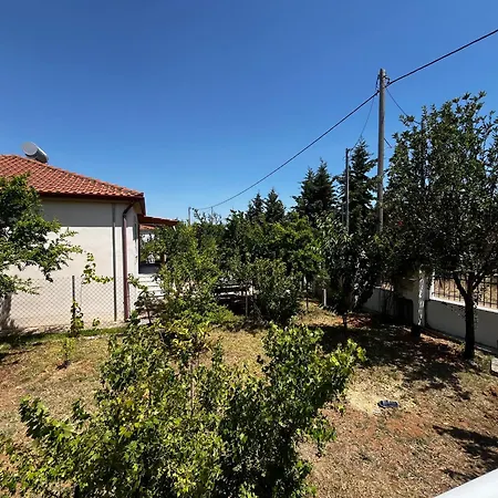 Maria's House With Garden Sozopoli