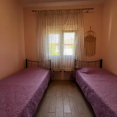 Maria's House With Garden Sozopoli