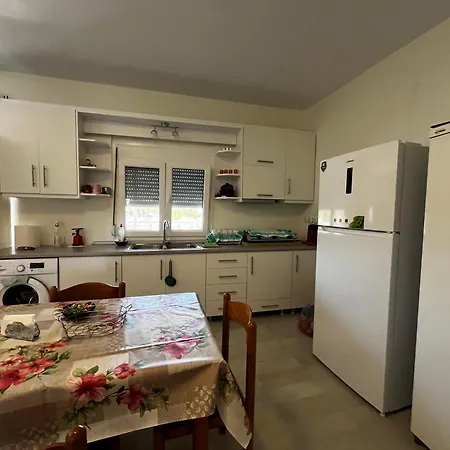 Maria's House With Garden Sozopoli